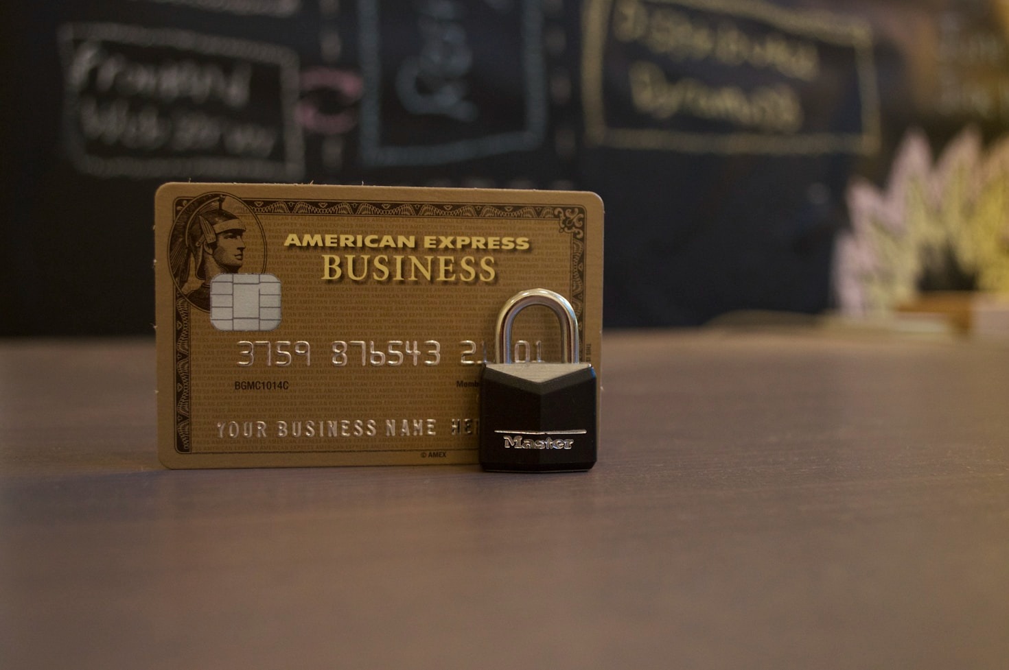 Understanding Customer Focus in Online Marketplaces